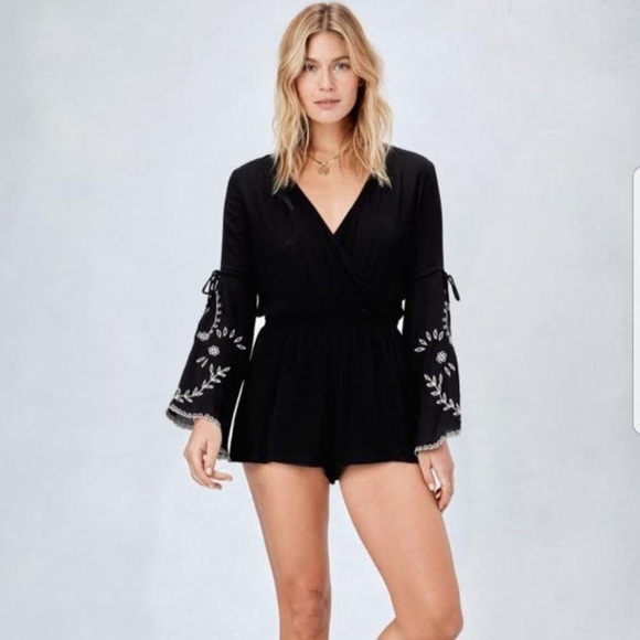 ❤️SOLD OUT❤️Lovestich Black Romper - Picture 3 of 9